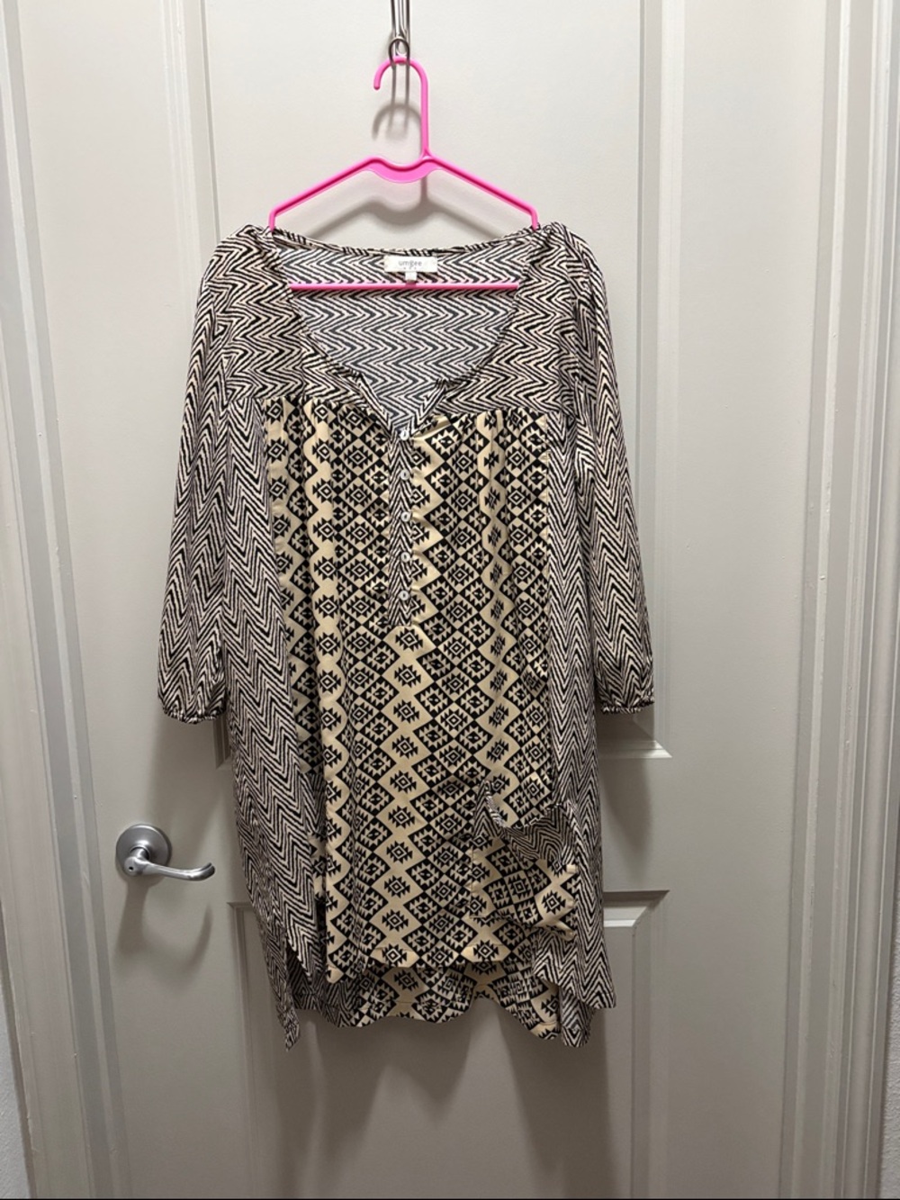 Umgee Black and Cream Printed Long-Sleeve Tunic Dress